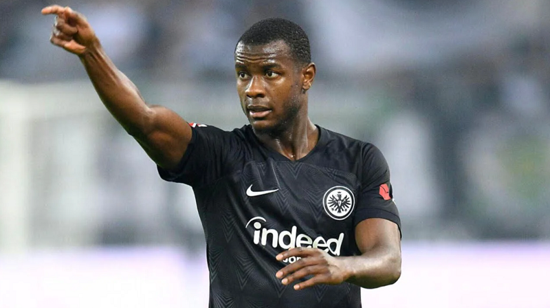 Arsenal hướng đến Evan Ndicka – bước đi chiến lược cho hàng thủ