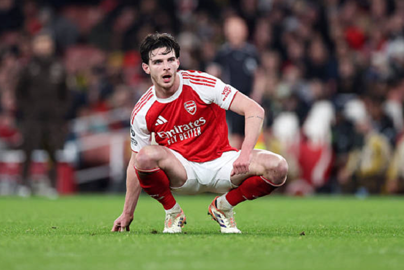 Arsenal hạ Brentford 2-0 nhưng nơm nớp lo âu vì chấn thương của Declan Rice
