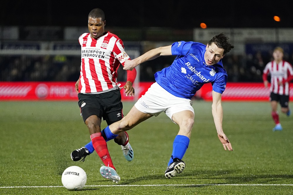 nhan-dinh-soi-keo-psv-eindhoven-vs-gvvv-luc-03h00-ngay-17-12-2025-1