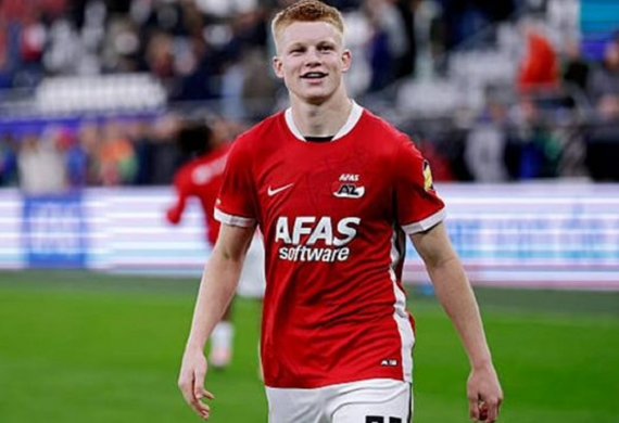 Chelsea tăng tốc săn ‘tiểu De Bruyne’ Kees Smit